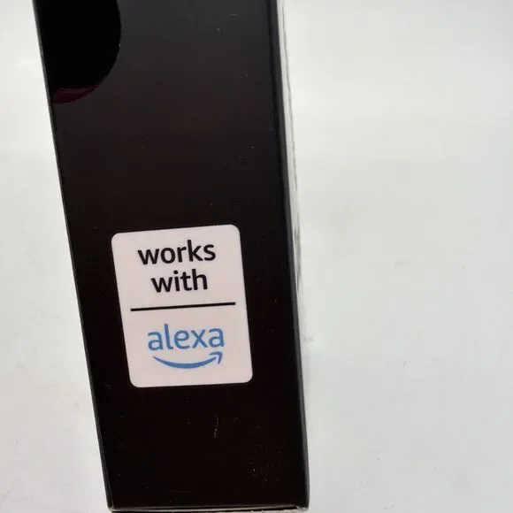 New Walt Disney World Cinderella Castle Black & Gold MagicBand+ New Magicband ! - Picture 6 of 11